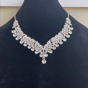 VINTAGE RHINESTONE V-SHAPE CHOKER Bridal Floral Lace Statement Necklace Preloved